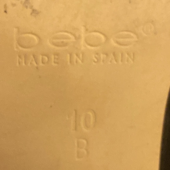 Bebe black and white patent leather peep toe heels size 10 - Picture 9 of 13